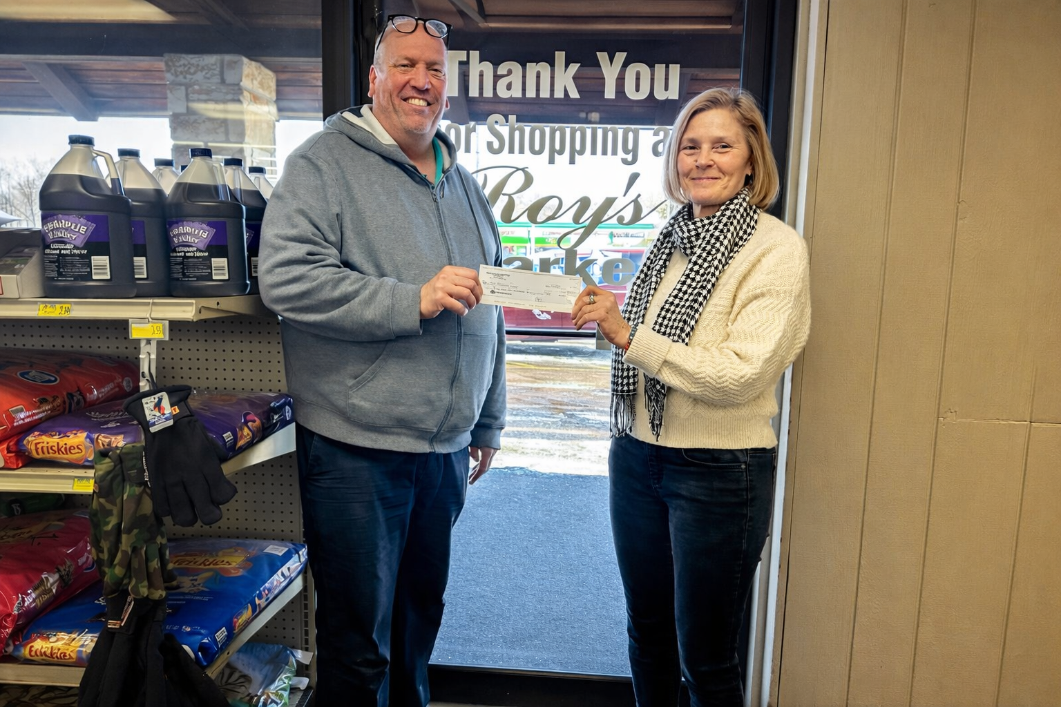 Roy’s Market Round-Up Raises $2,180 For Pickleball Courts